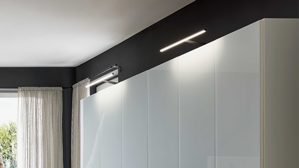 Möbelbeleuchtung Interliving aus Kunststoff in Schwarz Interliving Schlafzimmer Serie 1033 – Aufsatzleuchten-Set zweiteilig