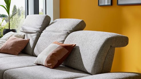 Funktion Interliving aus Metall in Transparent Interliving Sofa Serie 4460 - Kopfpolsterverstellung manuell