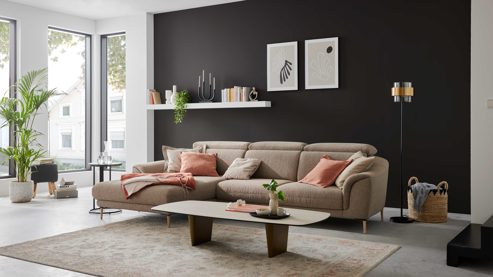 Ecksofa Interliving aus Stoff in Beige Interliving Sofa Serie 4461 - Ecksofa sandfarbener Bezug Mido 64 & schwarze Metallfüße - Stellfläche ca. 185 x 290 cm