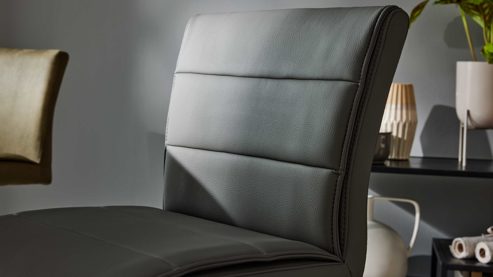 Barstuhl Interliving aus Kunstfaser in Grau Interliving Esszimmer Serie 5122 – Barstuhl graue Mikrofaser Delphin & gebürsteter Edelstahl