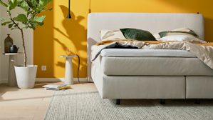 Boxspringbett Interliving aus Stoff in Beige Interliving Bettensystem Serie 1420 - Boxspringbett naturfarbener Stoffbezug Cleo - Liegefläche ca. 180 x 200 cm