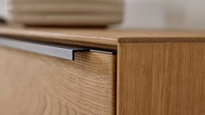 Wohnwand Interliving aus Holz in Holzfarben Interliving Wohnzimmer Serie 2033 - Wohnwand V12605 Asteiche - dreiteilig, Breite ca. 296 cm