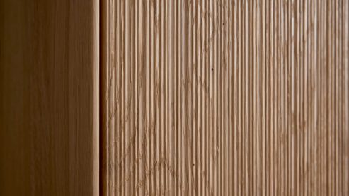 Wohnwand Interliving aus Holz in Holzfarben Interliving Wohnzimmer Serie 2033 - Wohnwand V12601 Asteiche - dreiteilig, Breite ca. 303 cm