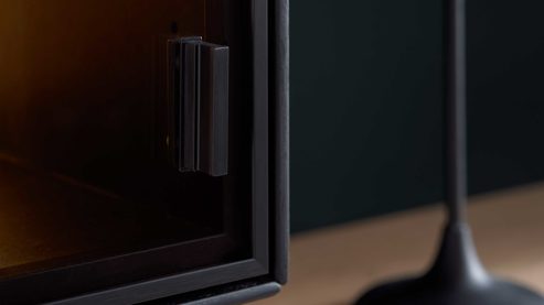 Hängeschrank Interliving aus Holz in Holzfarben Interliving Wohnzimmer Serie 2033 - Hängeschrank dunkelgraues Glas & Asteiche - zwei Türen, Breite ca. 92 cm