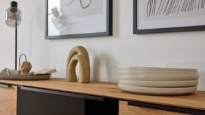 Highboard Interliving aus Holz in Holzfarben Interliving Wohnzimmer Serie 2033 - Highboard Asteiche & Parsolglas - drei Türen, Breite ca. 182 cm