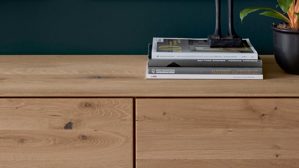 Sideboard Interliving aus Holz in Holzfarben Interliving Wohnzimmer Serie 2033 - Sideboard Asteiche - drei Türen, Breite ca. 182 cm
