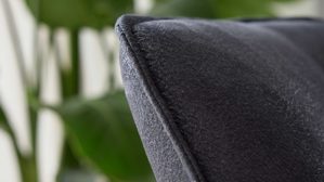 Vierfußstuhl Interliving aus Kunstfaser in Schwarz Interliving Esszimmer Serie 5116 – Polsterstuhl mit Drehfunktion carbonschwarze Mikrofaser Night & schwarzes Gestell F37