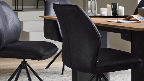 Vierfußstuhl Interliving aus Kunstfaser in Schwarz Interliving Esszimmer Serie 5116 – Polsterstuhl mit Drehfunktion carbonschwarze Mikrofaser Night & schwarzes Gestell F37