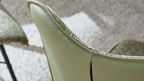 Vierfußstuhl Interliving aus Stoff in Grün Interliving Esszimmer Serie 5115 - Vierfußstuhl Aiko Four A12 jadefarbenes Leder LD7830 & moosfarbener Bezug Sneak 59, umbraugraues Metall