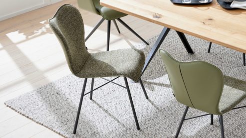 Vierfußstuhl Interliving aus Stoff in Grün Interliving Esszimmer Serie 5115 - Vierfußstuhl mit Stoff und Leder jadefarbenes Leder LD7830 & moosfarbener Bezug Sneak 59, umbraugraues Metall