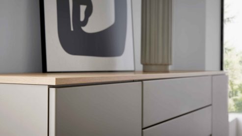 Highboard Interliving aus Holz in Grau Interliving Wohnzimmer Serie 2031 - Highboard BK18071 Grau & Risseiche - vier Türen, zwei Schubladen, Breite ca. 180 cm