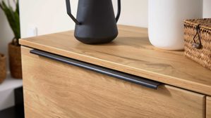 Highboard Interliving aus Holz in Holzfarben Interliving Wohnzimmer Serie 2032 - Highboard mit Apothekerauszug Risseiche - zwei Türen, drei Schubladen, Breite ca. 150 cm