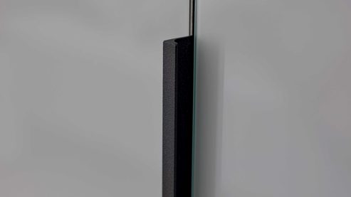 Kleiderschrank Interliving aus Holz in Hellgrau Interliving Schlafzimmer Serie 1210 – Kleiderschrank Seidengrau & Basalt - sechs Türen, Breite ca. 299 cm