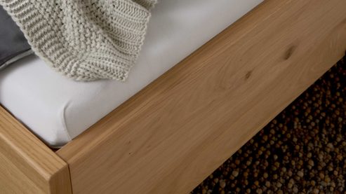 Bettgestell Interliving aus Holz in Holzfarben Interliving Kleiderschrank Serie 1207 - Bettgestell Balkeneiche & taupefarbener Webstoff Caesar - Liegefläche ca. 180 x 200 cm