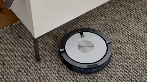 Möbelbeleuchtung Interliving aus Holz in Dunkelgrau Interliving Schlafzimmer Serie 1033 – Bettgestell mit Konsolen und Licht lavafarbenes Kunstleder, weißes Glas & Holz - Liegefläche ca. 180 x 200 cm