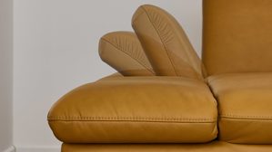 Ecksofa modulmaster aus Leder in Gelb Modulmaster MM-PN1183 - Ecksofa mit Armlehnunktion kurkumafarbenes Leder Vivre & schwarze Metallfüße W010-M01 - Stellfläche ca. 199 x 317 cm