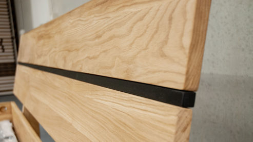 Bettgestell WOODS & TRENDS aus Holz in Holzfarben 3S frankenmöbel Bettgestell BE-0588 geölte Wildeiche & schwarzes Metall - Liegefläche ca. 180 x 200 cm