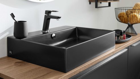 Badmöbel-Set Interliving aus Holz in Schwarz Interliving Bad Serie 7340 - Waschtischkombination Mattschwarz & Vikings Oak – Breite ca. 100 cm