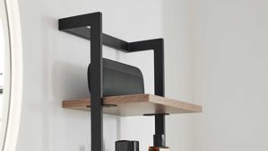 Wandregal Interliving aus Holz in Holzfarben Interliving Bad Serie 7340 – Wandregal Vikings Oak & mattschwarzes Metall - vier Böden