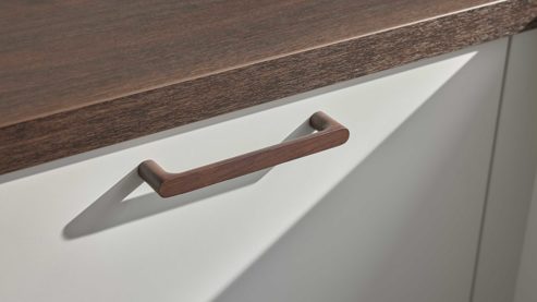 Einbauküche culineo® aus Holz in Weiß Culineo® Einbauküche C615 mit Einbaugeräten Alpinweiß & Walnuss - Stellfläche ca. 280 x 305 cm