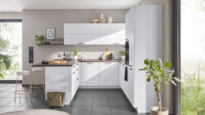 Einbauküche culineo® aus Holz in Weiß Culineo® Einbauküche C615 mit Einbaugeräten Alpinweiß & Walnuss - Stellfläche ca. 280 x 305 cm