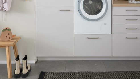 Systemküche culineo® aus Holz in Hellgrau Culineo® Hauswirtschaftsraum C615 mit Edelstahlbecken Seidengrau & Eiche Como - Stellfläche ca. 328 x 187 cm