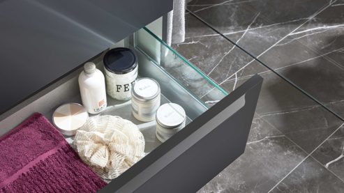 Badmöbel-Set Interliving aus Holz in Schwarz Interliving Bad Serie 7945 - Badkombination Basis graphitschwarzes Lacklaminat & schwarzes Duratek®