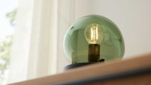 Tischleuchte Interliving aus Glas in Grün Interliving Leuchten Serie 9350 - Tischlampe grünes Glas - Höhe ca. 19 cm