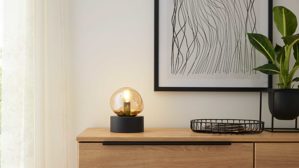 Tischleuchte Interliving aus Glas in Hellbraun Interliving Leuchten Serie 9350 - Tischlampe amberfarbenes Glas - Höhe ca. 19 cm