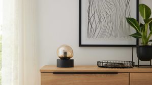 Tischleuchte Interliving aus Glas in Hellbraun Interliving Leuchten Serie 9350 - Tischlampe amberfarbenes Glas - Höhe ca. 19 cm