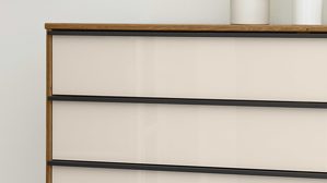 Schubladenkommode Interliving aus Holz in Weiß Interliving Kleiderschrank Serie 1205 – Schubladenkommode Weiß & Eiche Bianco – fünf Schubladen, Breite ca. 80 cm