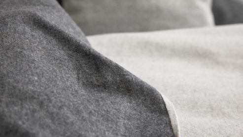 Bettwäsche-Set Interliving aus Stoff in Anthrazit Interliving Bettwäsche Serie 9118 - Biberbettwäsche mit zwei Kopfkissenbezügen Anthrazit & Hellgrau - ca. 80 x 80 cm und ca. 200 x 200 cm