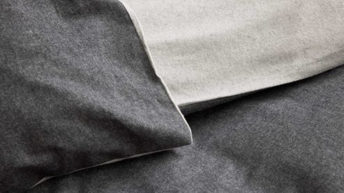 Bettwäsche-Set Interliving aus Stoff in Anthrazit Interliving Bettwäsche Serie 9118 - Biberbettwäsche mit zwei Kopfkissenbezügen Anthrazit & Hellgrau - ca. 80 x 80 cm und ca. 200 x 200 cm