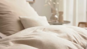 Bettwäsche-Set Interliving aus Stoff in Beige Interliving Bettwäsche Serie 9118 - Biberbettwäsche mit zwei Kopfkissenbezügen Creme & Cappuccino - ca. 60 x 80 cm und ca. 155 x 220 cm