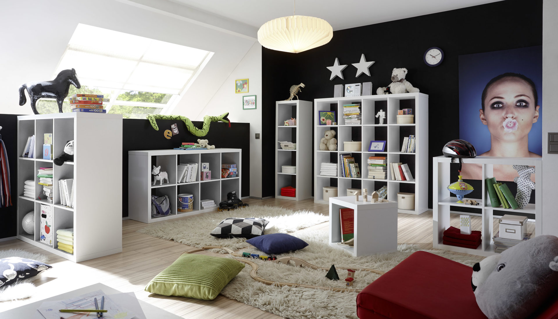 Raumteiler Bega-consult aus Holz in Weiß Raumteiler bzw. Bücherregal oder Wandregal mattweiße Kunststoffoberflächen - vier  Fächer, ca. 77 x 77 x 38 cm