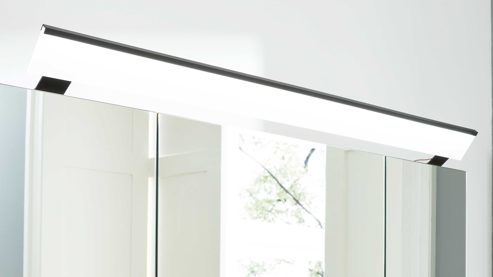 Spiegelschrank Interliving aus Spiegel in Holzfarben Interliving Bad Serie 7405 - Spiegelschrank mit Beleuchtung Eiche Sierra - drei Türen, Breite ca. 120 cm