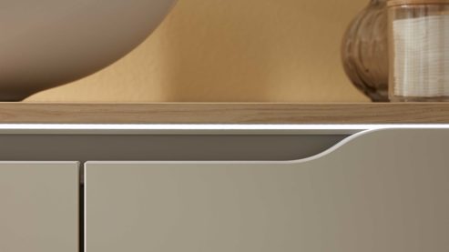 Waschtisch-Set / Waschbecken-Set Interliving aus Holz in Hellgrau Interliving Bad Serie 7969 - Badmöbel-Set mit vielen Extras sandfarbenes Lacklaminat & Eiche Como