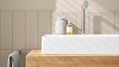 Badmöbel-Set Interliving aus Holz in Holzfarben Interliving Bad Serie 7490 – Badmöbel-Set mit Spiegel Eiche Sierra