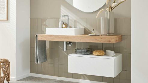 Badmöbel-Set Interliving aus Holz in Holzfarben Interliving Bad Serie 3725 – Badmöbel-Set mit Spiegel Eiche Sierra