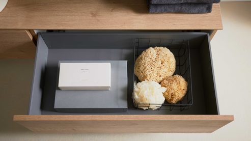 Badmöbel-Set Interliving aus Holz in Schwarz Interliving Bad Serie 3725 – Badmöbel-Set mit Extras Eiche Sierra & Marmor Venato Nero