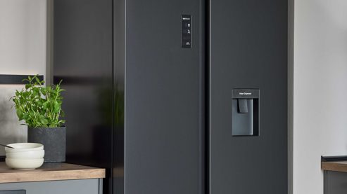 Einbauküche culineo® aus Holz in Dunkelgrau Culineo® Einbauküche C357 mit gorenje Einbaugeräten Schiefergrau & Schwarzglas - zweizeilig