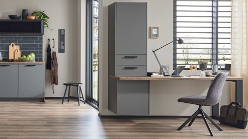 Einbauküche culineo® aus Holz in Dunkelgrau Culineo® Einbauküche C357 mit gorenje Einbaugeräten Schiefergrau & Schwarzglas - zweizeilig