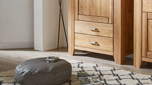 Garderobenschrank WOODS & TRENDS aus Holz in Holzfarben WOODS & TRENDS Programm Loft - Garderobenschrank Eiche natur - eine Tür, zwei Schubladen, Höhe ca. 206 cm