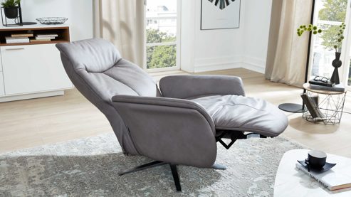 Relaxsessel Interliving aus Leder in Grau Interliving Sessel Serie 4550 - Sessel 35U44 manuelle Funktionen - titanfarbenes LongLife-Leder & edelstahlfarbener Tellerfuß